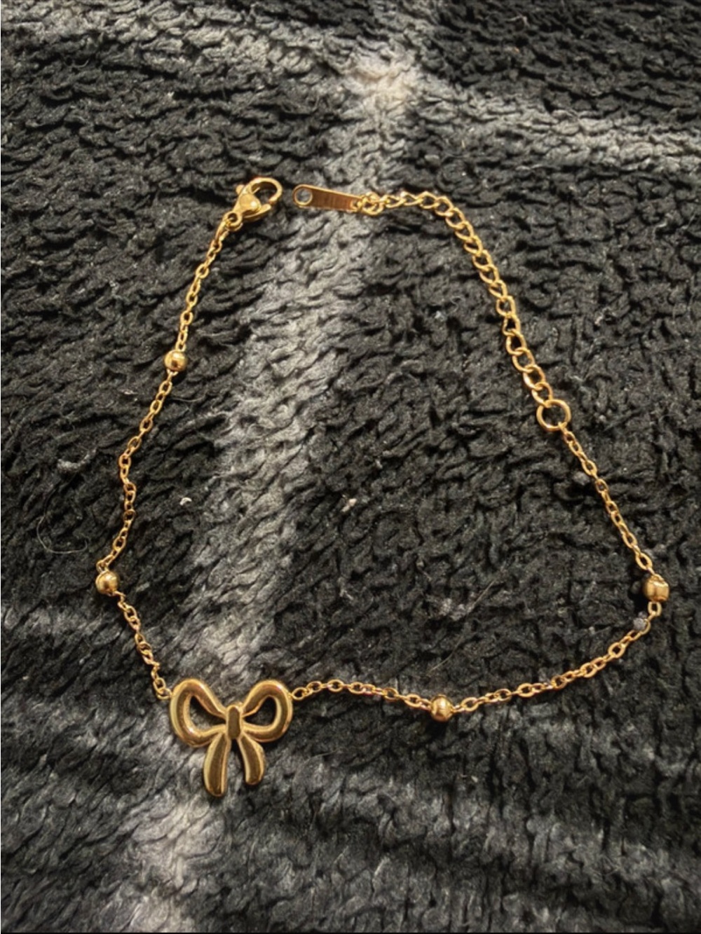 Gold Bow Accent Women's Bracelet - Elegant Chain Bracelet